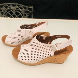 Rockport leather wedge sandals. 8.5 Wide